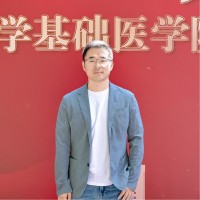 Shuai Li