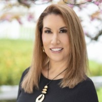 Aurelia Flores