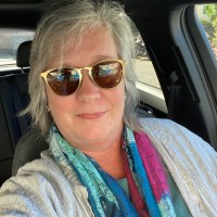 Suzanne Andrews