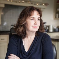 Julie Cbe