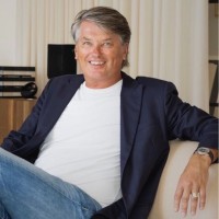 Kristian Tear